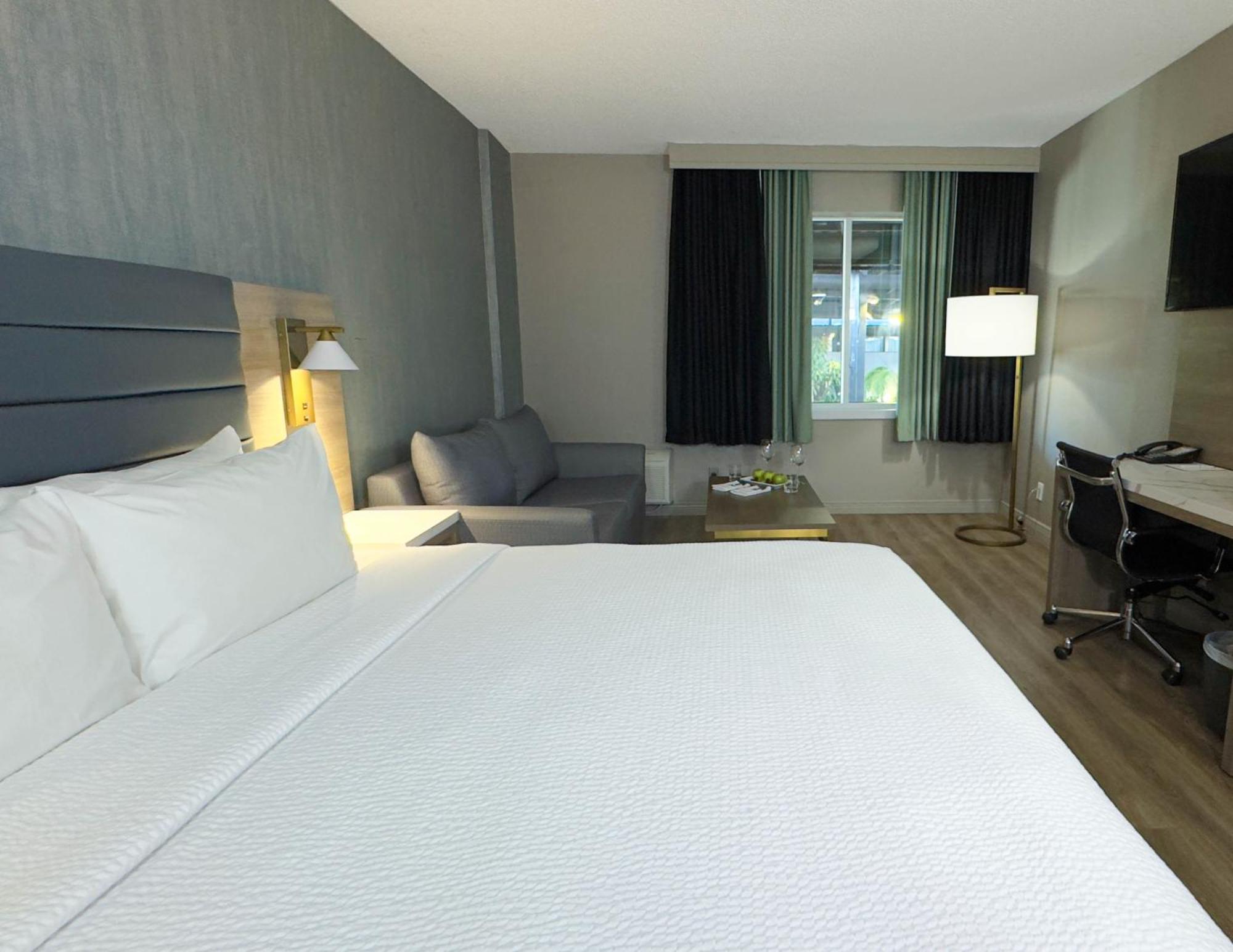 Hotel Radisson Airport