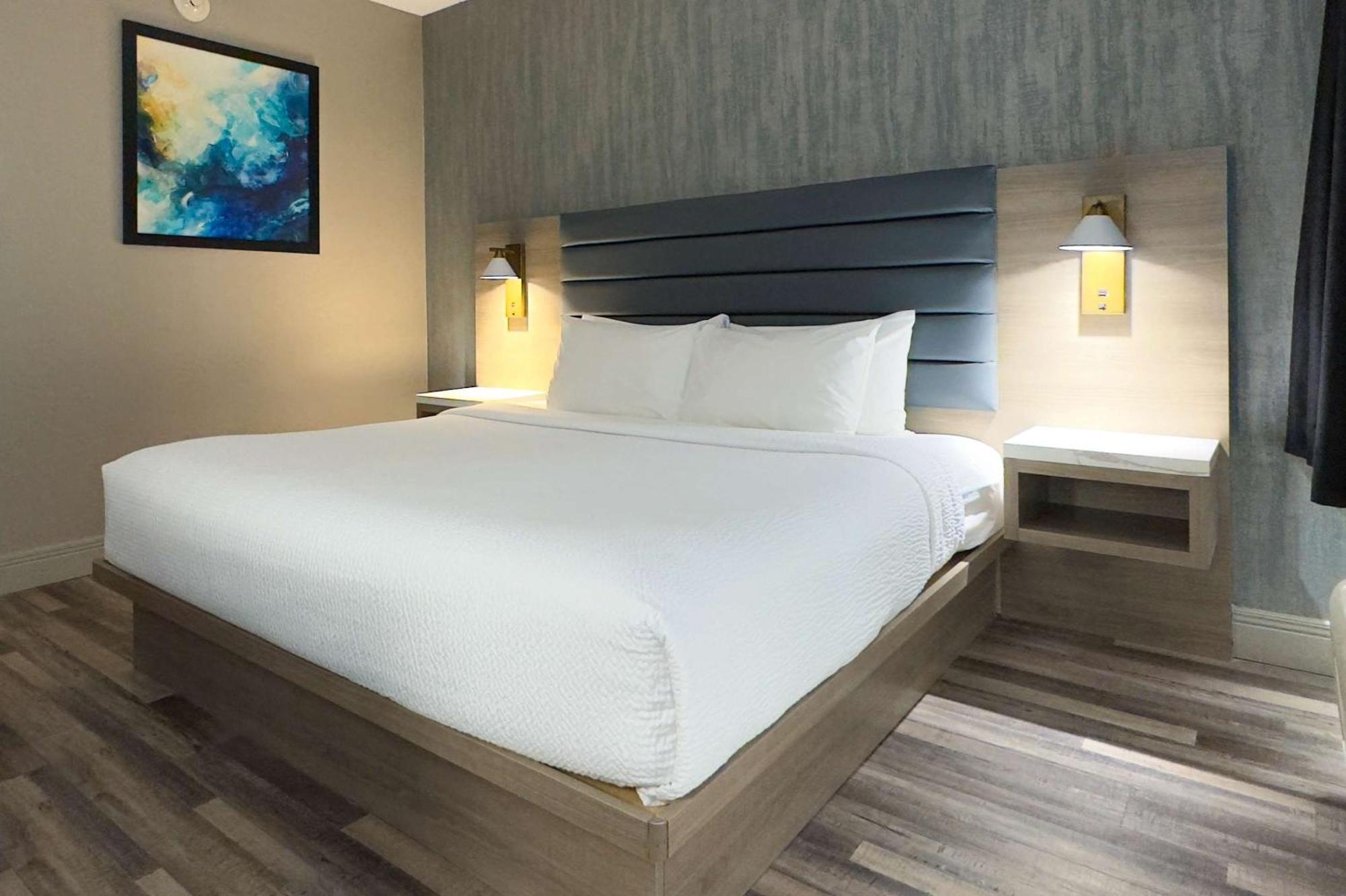 Radisson Airport 3* Montreal